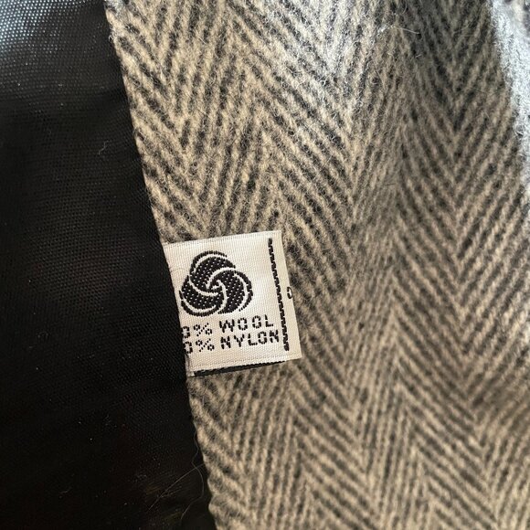 Vintage Noble Fashion Wool Coat Women’s | Herringbone Tweed Long Overcoat Size L - Picture 7 of 10